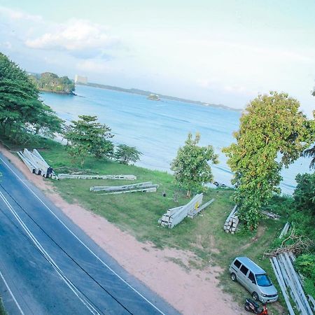 Htn Bay Resort Weligama Extérieur photo